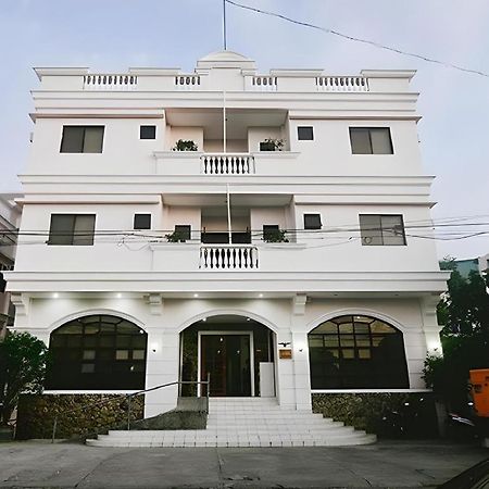 El Haciendero Private Hotel Iloilo Zewnętrze zdjęcie