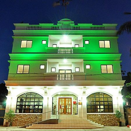 El Haciendero Private Hotel Iloilo Zewnętrze zdjęcie
