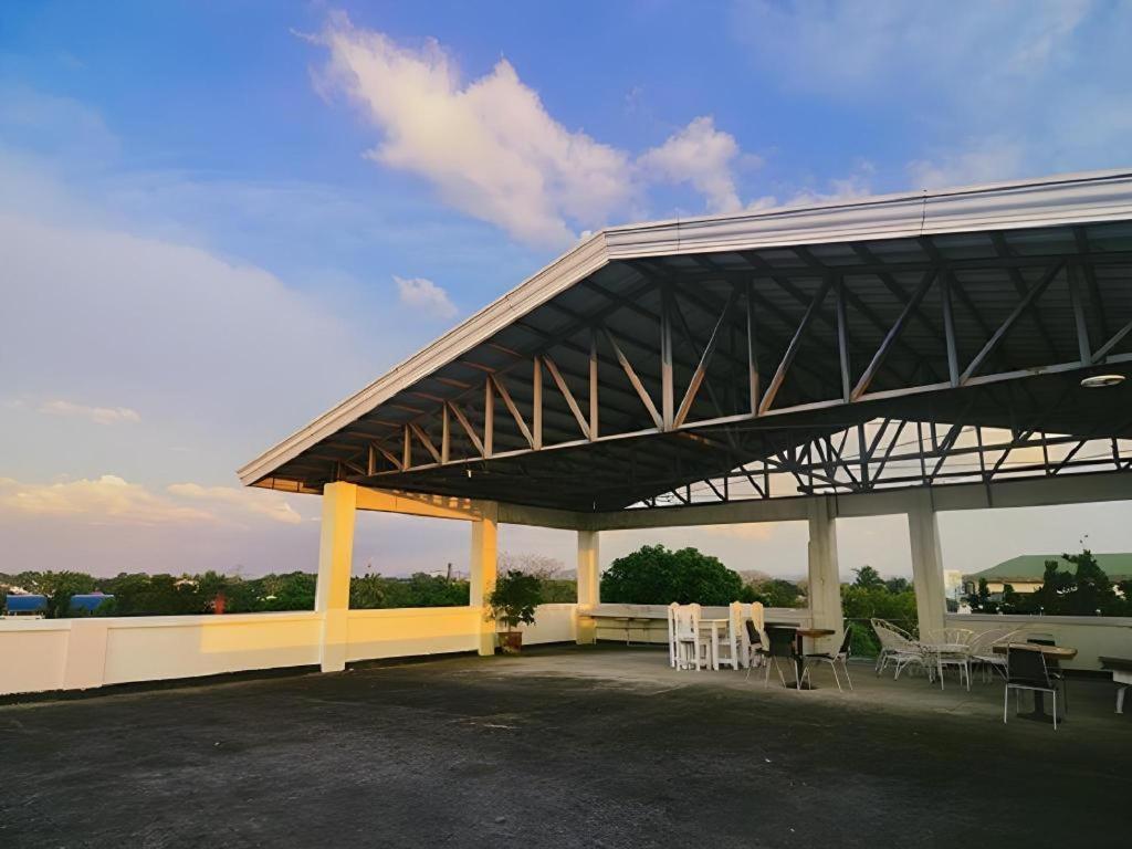 El Haciendero Private Hotel Iloilo Zewnętrze zdjęcie