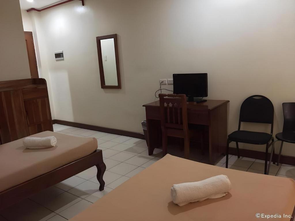 El Haciendero Private Hotel Iloilo Zewnętrze zdjęcie