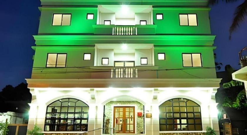 El Haciendero Private Hotel Iloilo Zewnętrze zdjęcie