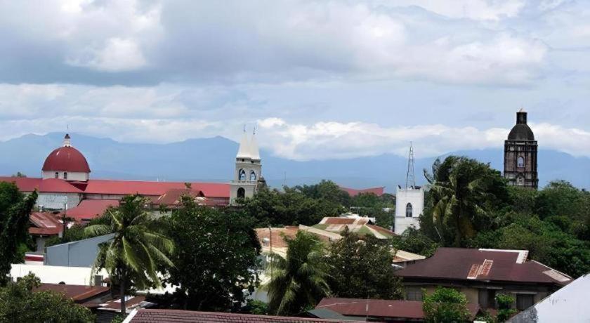 El Haciendero Private Hotel Iloilo Zewnętrze zdjęcie