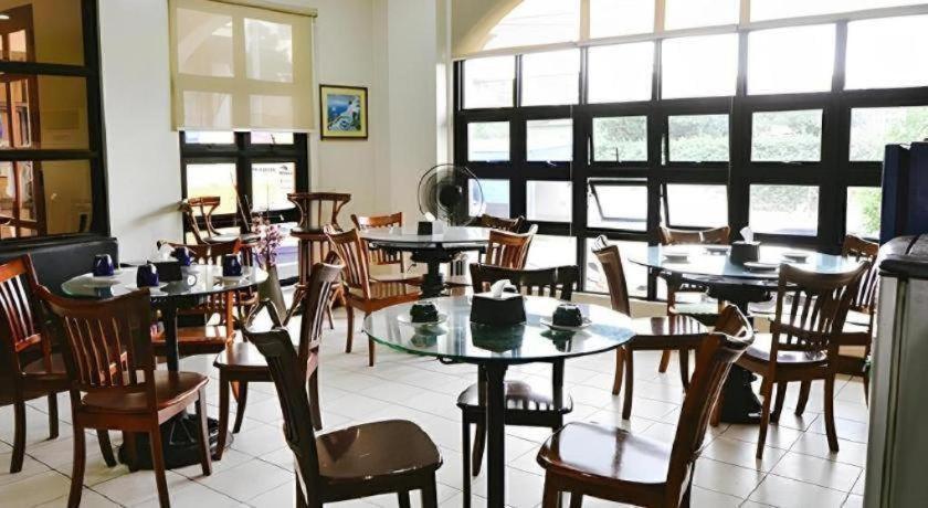 El Haciendero Private Hotel Iloilo Zewnętrze zdjęcie